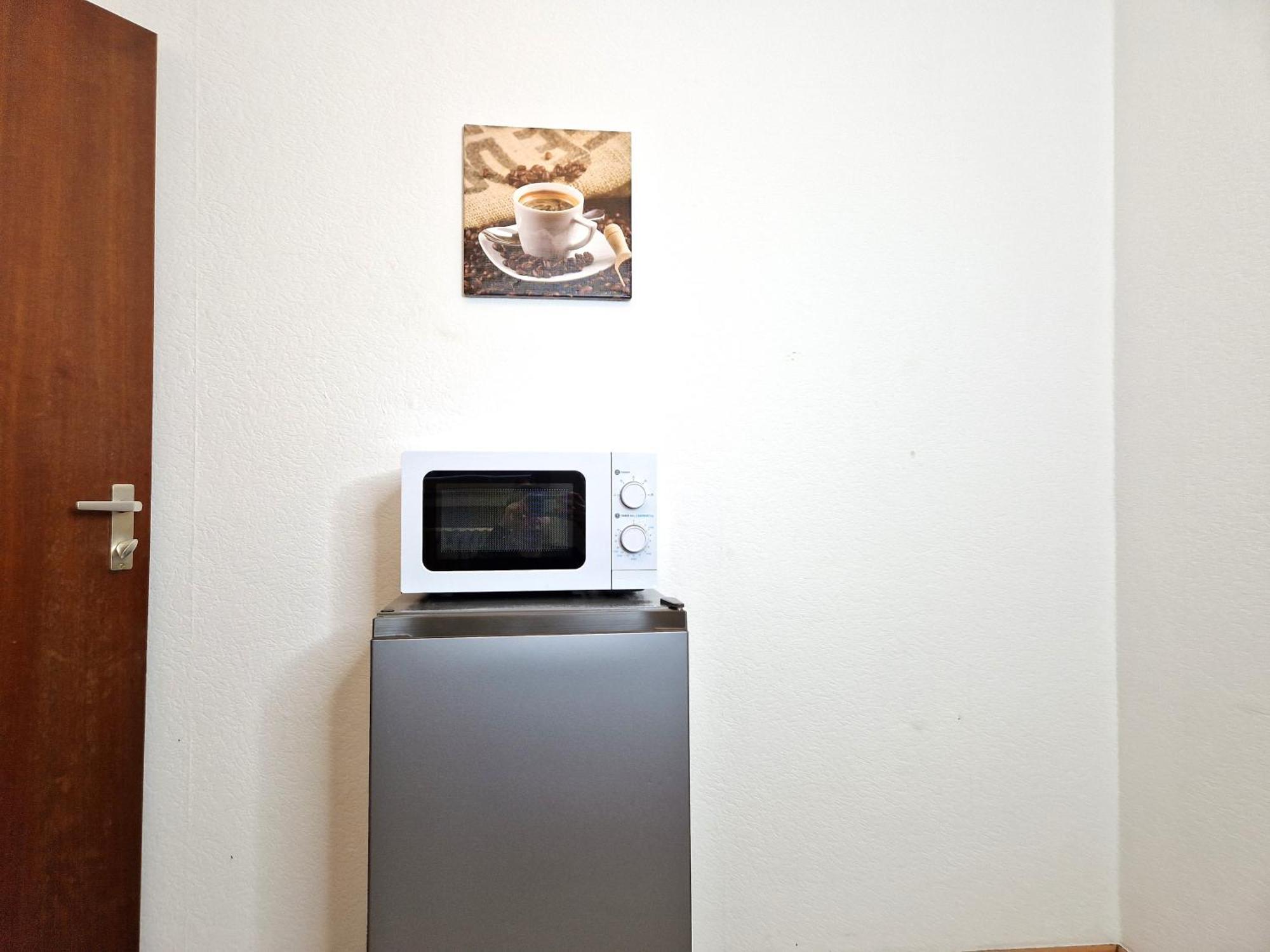 Meribu H1 Wohnung Fuer Monteure Und Arbeiter Гелзенкирхен Екстериор снимка